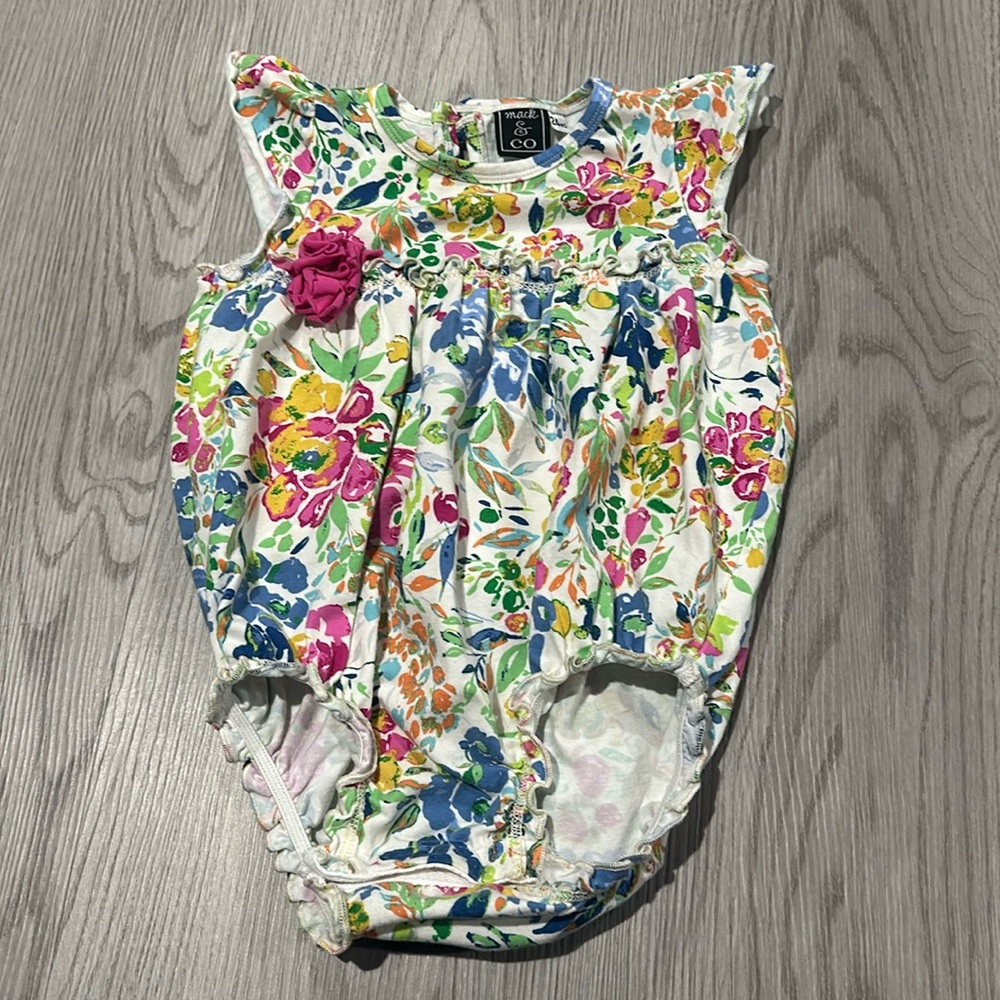 Mack & Co multi colored Floral ruffled onesie 24‎ months